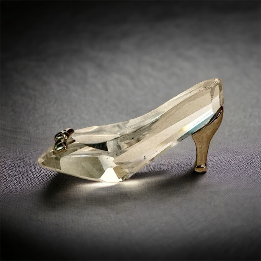 Like New Swarovski Crystal Memories High Heeled Shoe  Made In Austria